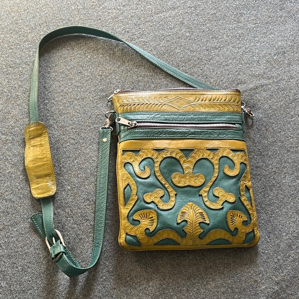 J.L. SALDIVAR Paraguay Handcrafted Floral Leather tooled crossbody Bag Purse